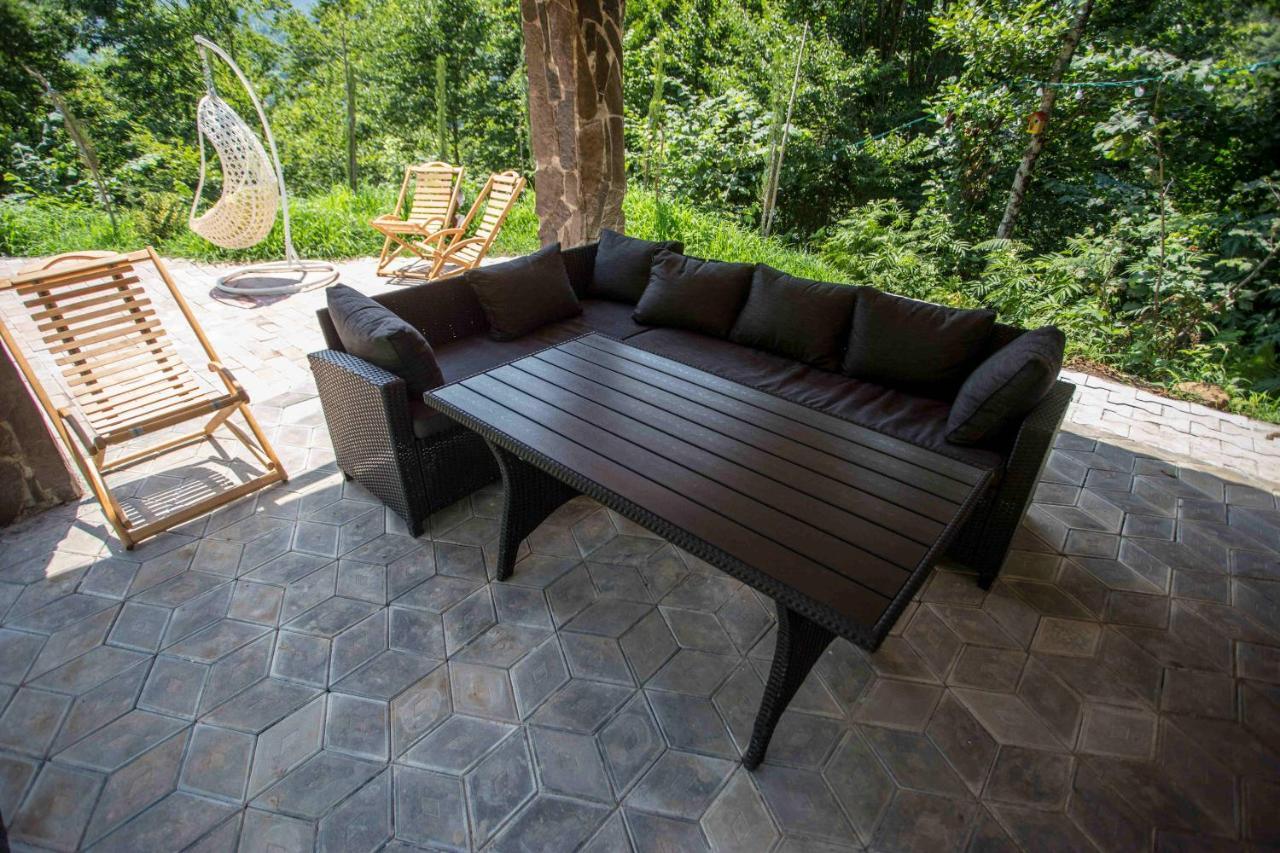 Woodpecker Ვუდფექერი Villa Batumi Kültér fotó