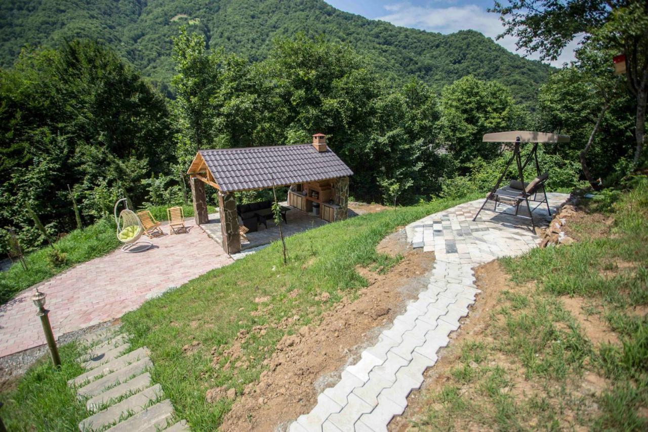 Woodpecker Ვუდფექერი Villa Batumi Kültér fotó