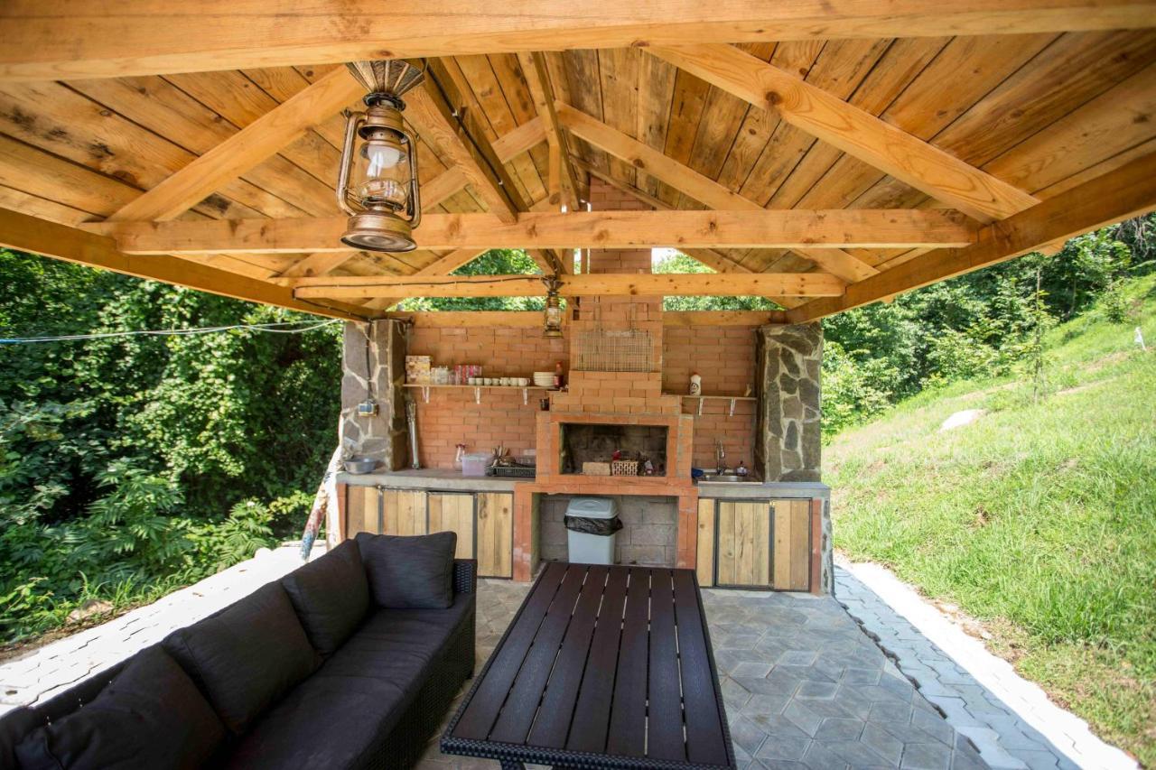 Woodpecker Ვუდფექერი Villa Batumi Kültér fotó