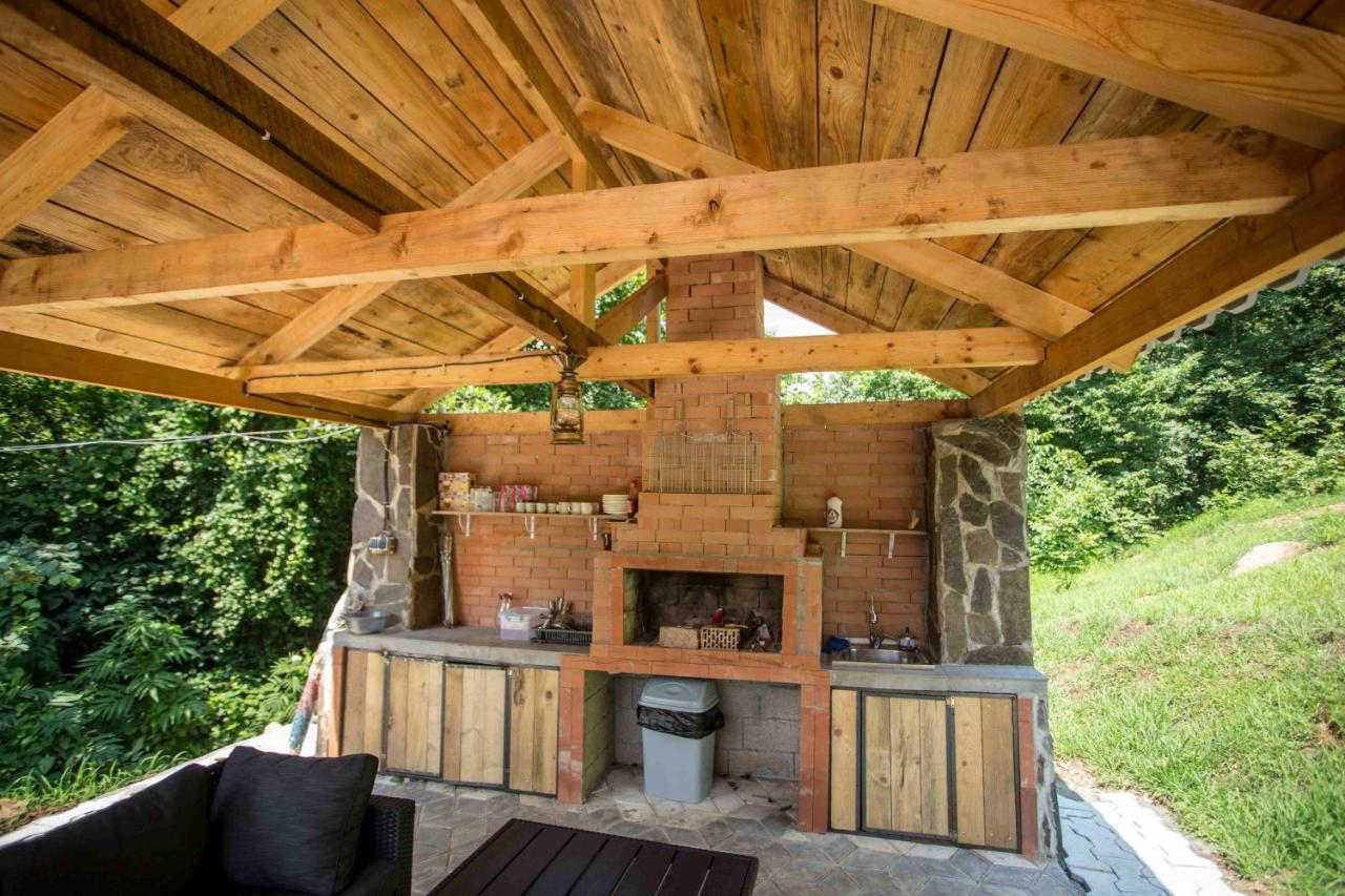 Woodpecker Ვუდფექერი Villa Batumi Kültér fotó