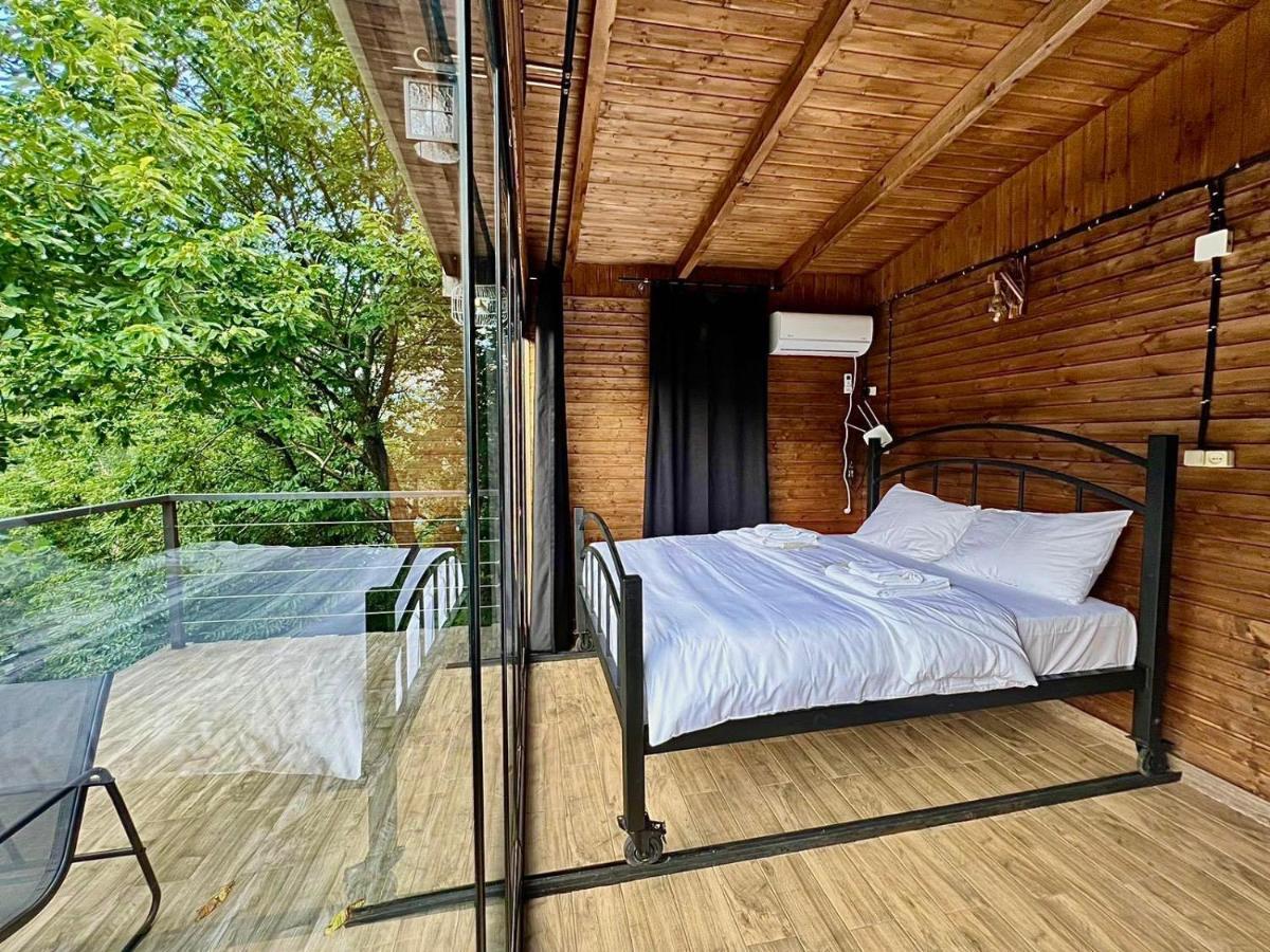 Woodpecker Ვუდფექერი Villa Batumi Kültér fotó